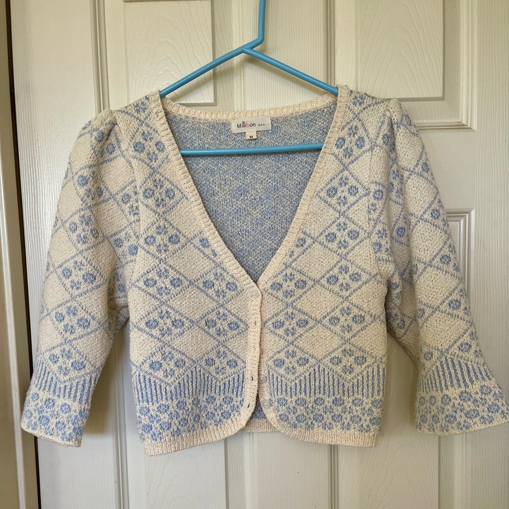 Feminine Cropped Sweater